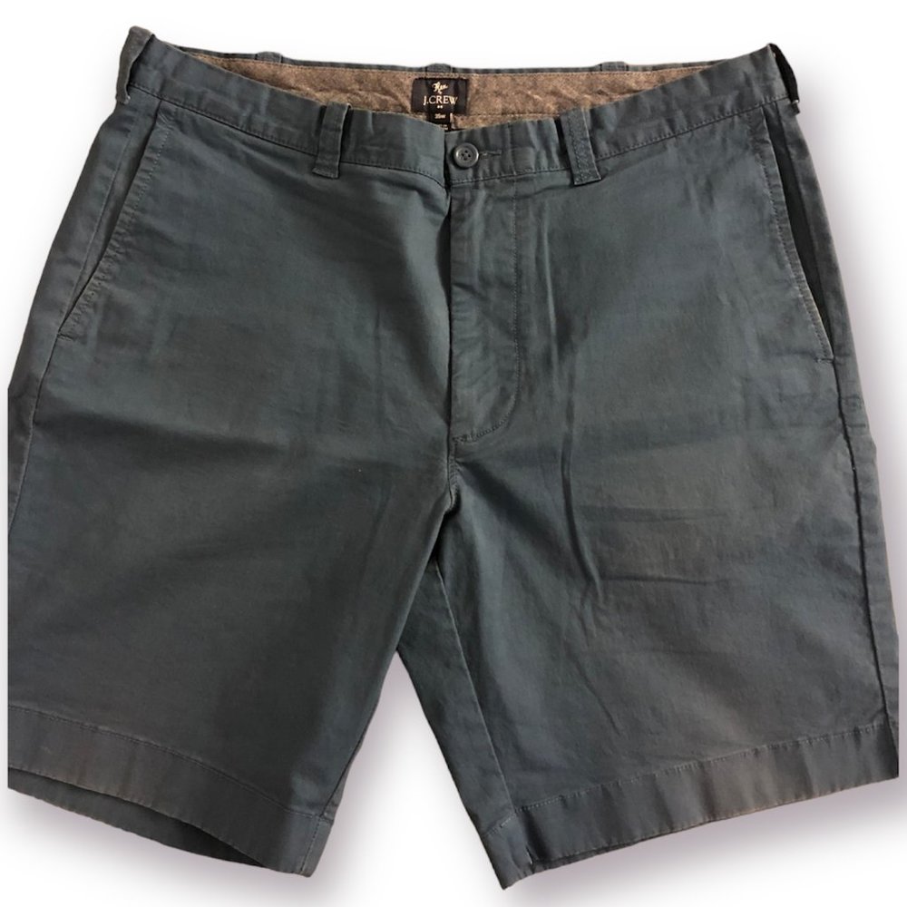 J Crew Gramercy 9" flex khaki short